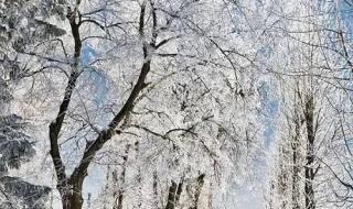 谁知道北风那个吹,雪花那个飘,是什么歌名,谢谢 雪花那个飘片尾曲